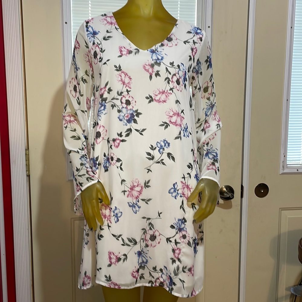 NWT Vanilla Bay dress